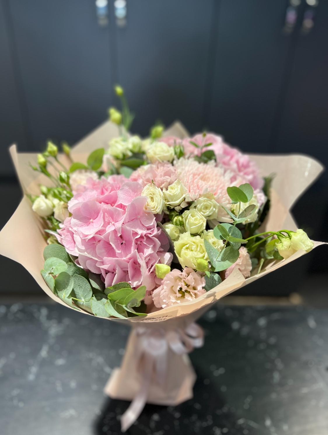 White and Pink Bouquet Karışık Buket