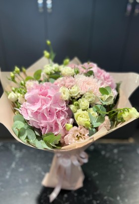 White and Pink Bouquet Karışık Buket