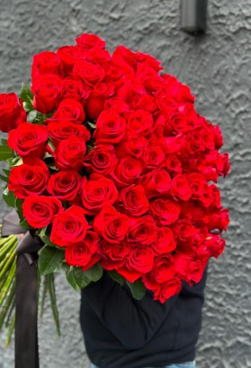 Red Equator Rose Love Bouquet