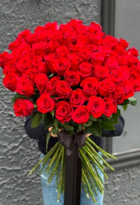 Red Equator Rose Love Bouquet