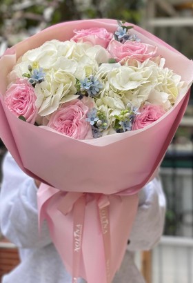 Blush Light Bouquet