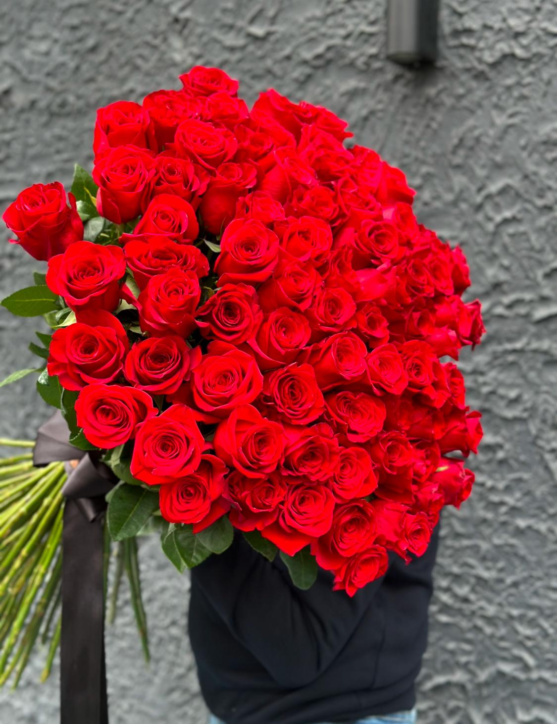 Red Equator Rose Love Bouquet