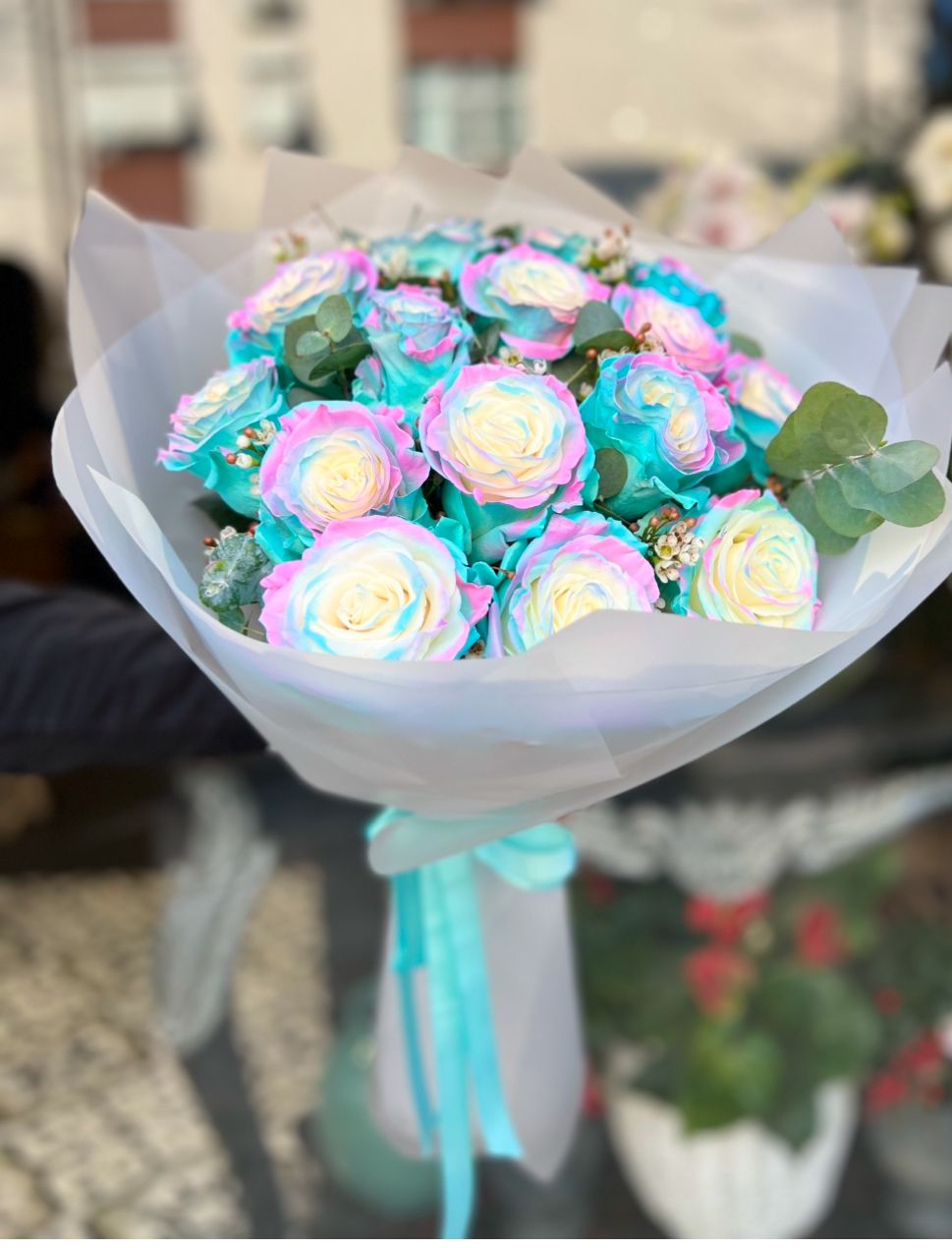 Ekvator Blue Rose Bouquet